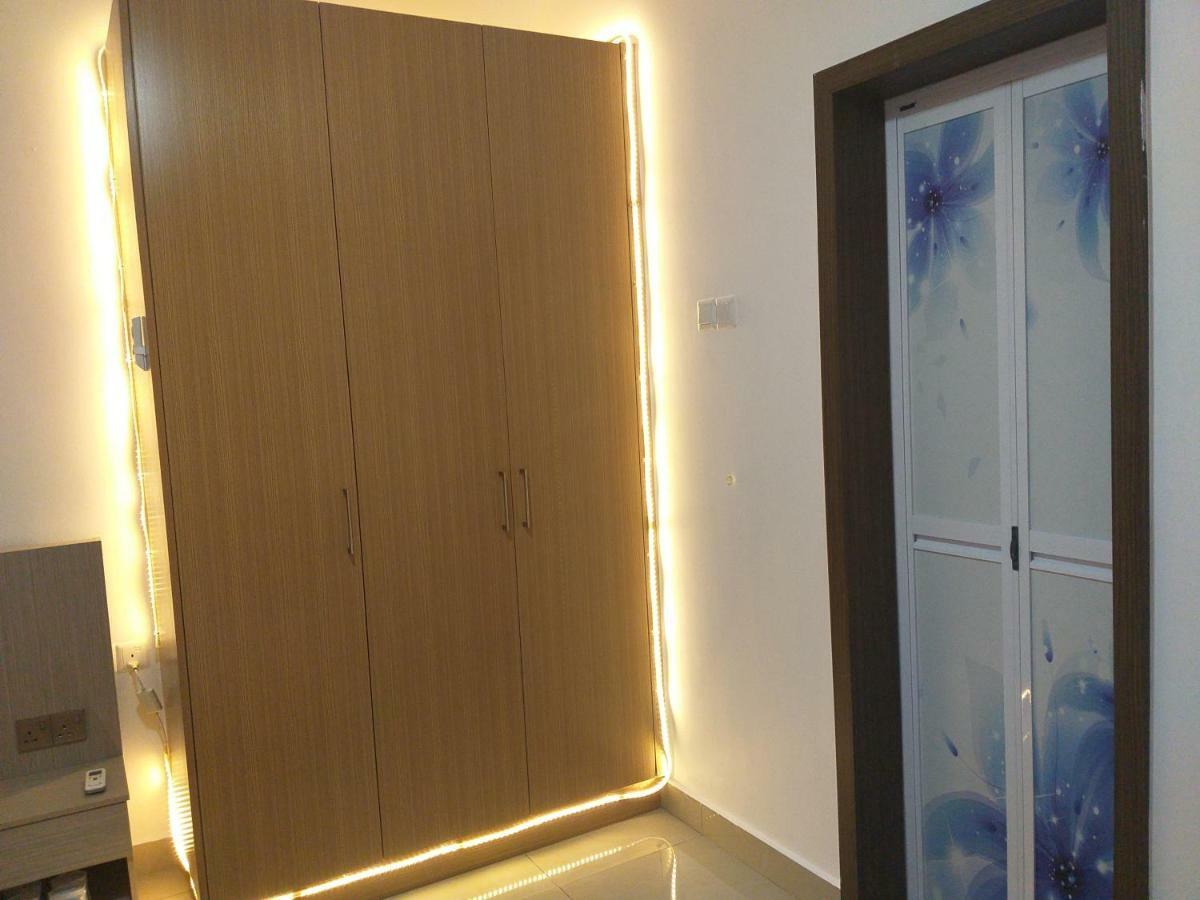 Kempas Indah @ The Secret Garden Homestay Johor Bahru Bagian luar foto